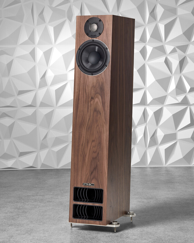 PMC-2524i-walnut-23a